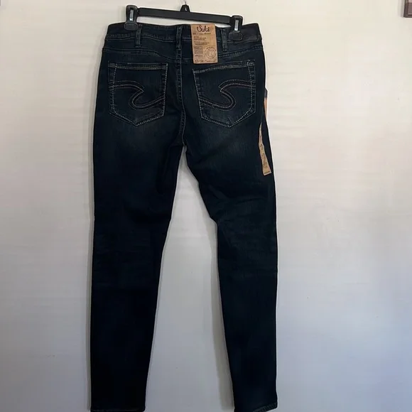 SUKI NWT FIT CURVED JEANS - Picture 5 of 11